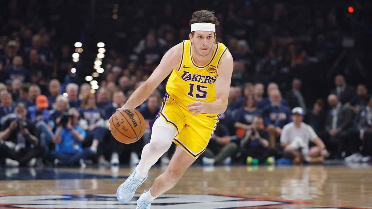 中国男篮在卡塔尔给赵继伟庆生,杨瀚森仍然进入不了NBA轮换,付豪谈赛季目标以及自身不足